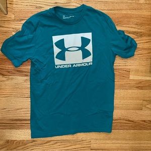 Under Armour T-shirt